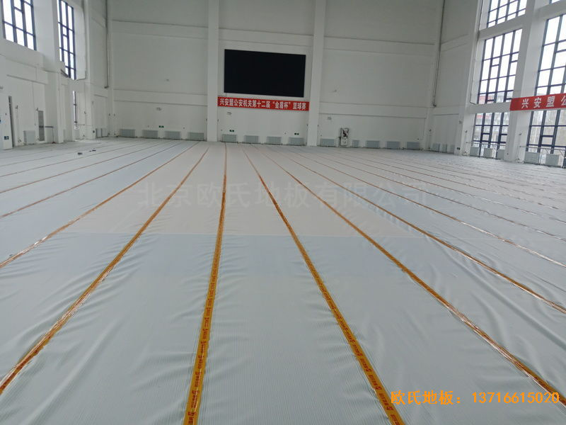 青島黃島區濱海街道中心小學體育木地板鋪裝案例