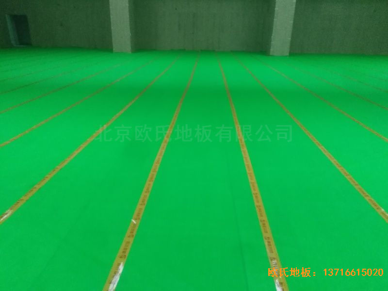 青島黃島區濱海街道中心小學體育木地板鋪裝案例