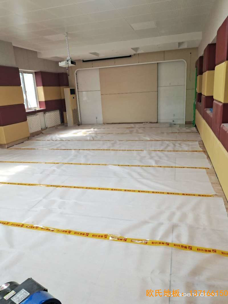 北京中國(guó)礦業(yè)大學(xué)附屬中學(xué)運(yùn)動(dòng)地板鋪裝案例