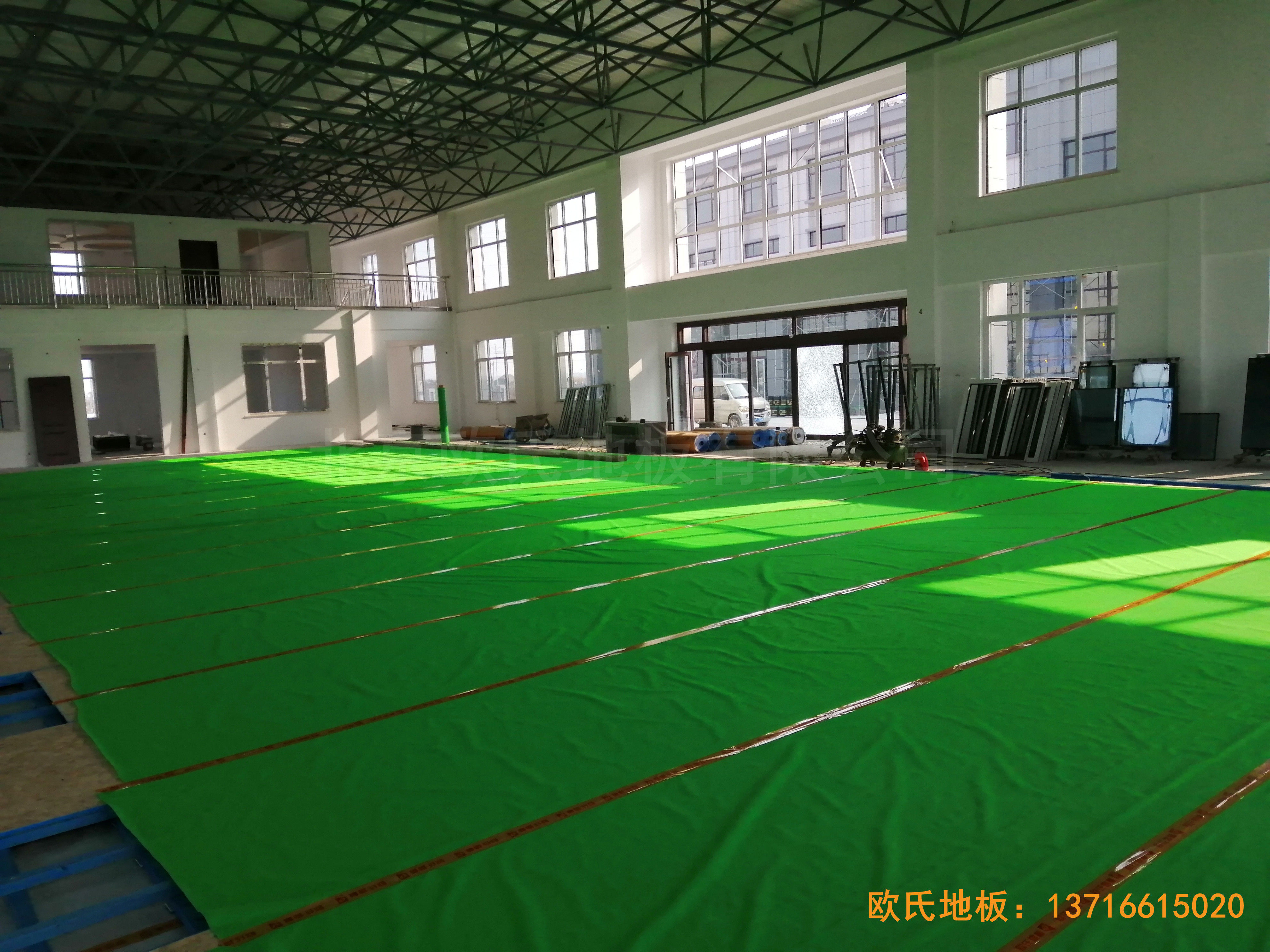 萊州銀海工業園消防特訓隊籃球館體育木地板施工案例3