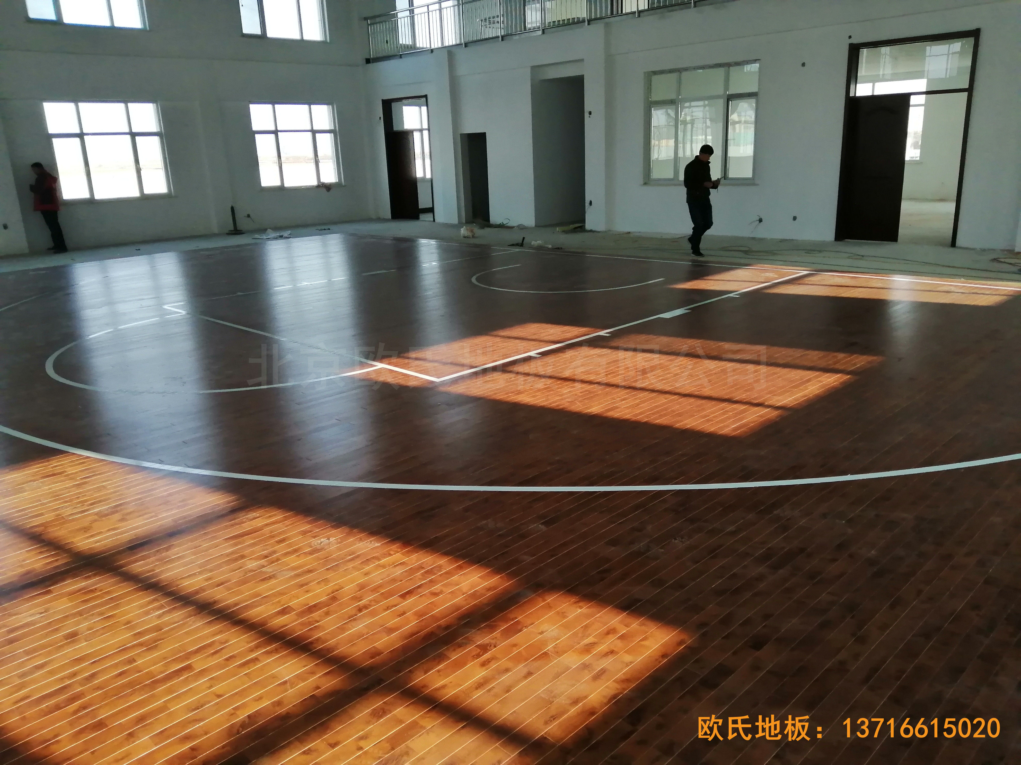 萊州銀海工業園消防特訓隊籃球館體育木地板施工案例5