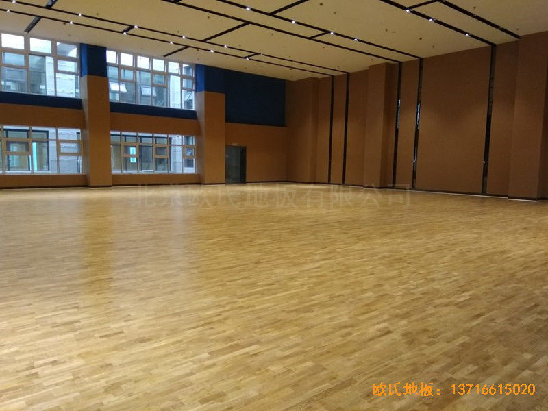 山東臨沂掌舵會所運動館運動木地板鋪設案例4