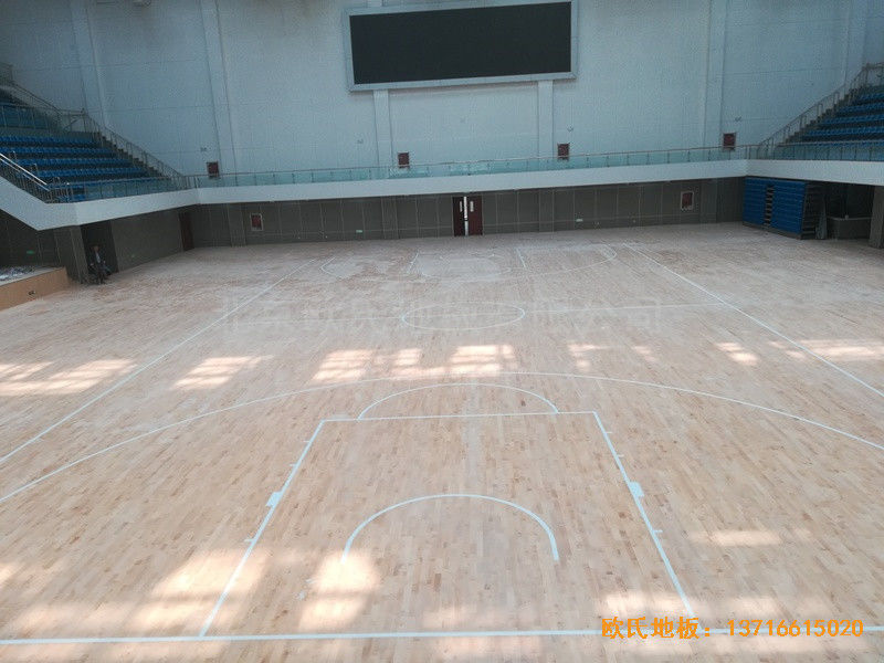山東濟(jì)南長清山東管理學(xué)院籃球館運(yùn)動木地板鋪設(shè)案例5