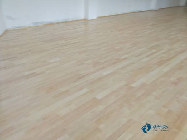 運(yùn)動型木地板價(jià)格