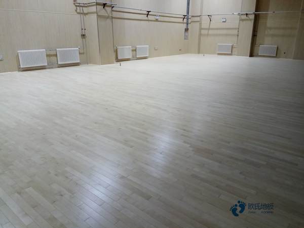 運(yùn)動木地板防劃痕有好方法