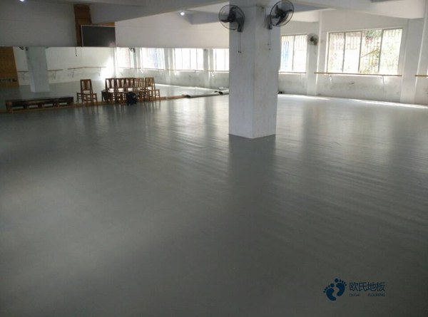 運動木地板不盯著價格盯著什么