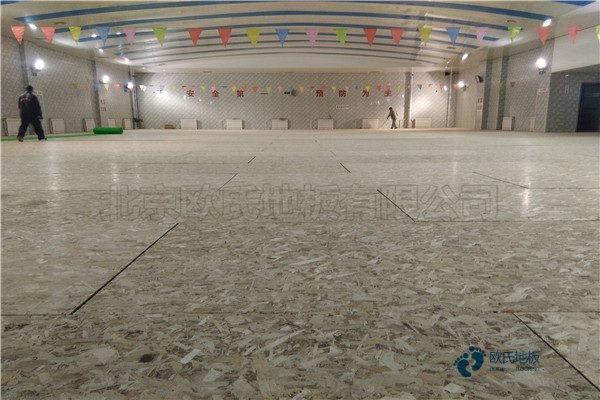 運(yùn)動(dòng)球場(chǎng)木地板施工合同3