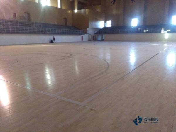 體育運動場木地板正確的養護方法1