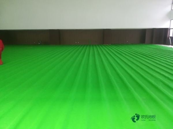小學(xué)籃球運(yùn)動木地板施工工藝2