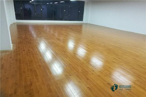 楓樺木運(yùn)動(dòng)籃球木地板價(jià)格便宜