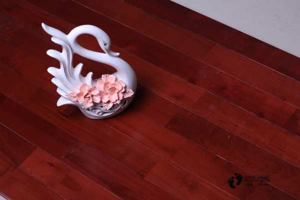 籃球場(chǎng)專業(yè)運(yùn)動(dòng)木地板怎么施工方案2