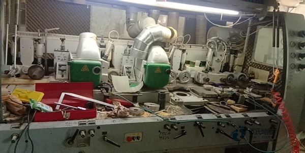 中學籃球運動木地板施工步驟1