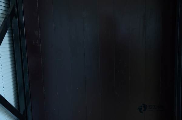 松木運(yùn)動(dòng)籃球木地板大約多少錢