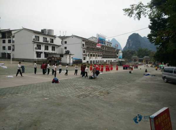 雙龍骨籃球地板清潔保養(yǎng)1