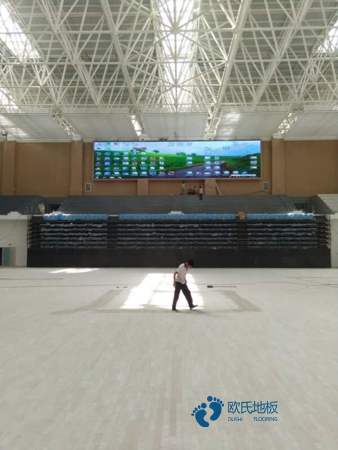 國(guó)產(chǎn)籃球館木地板施工工藝1