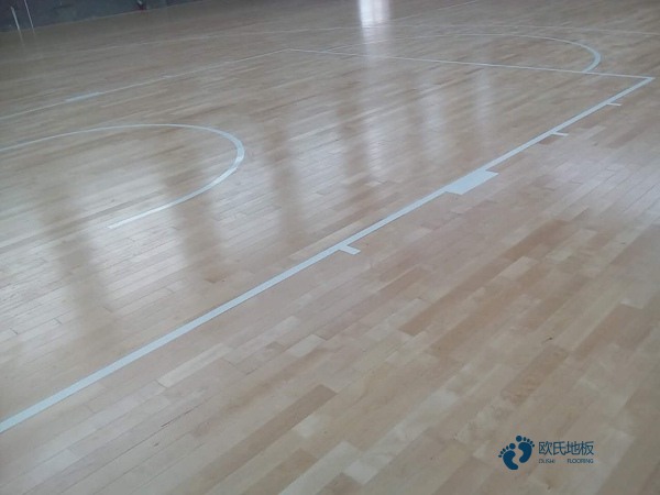 籃球運動木地板施工費用多少錢1