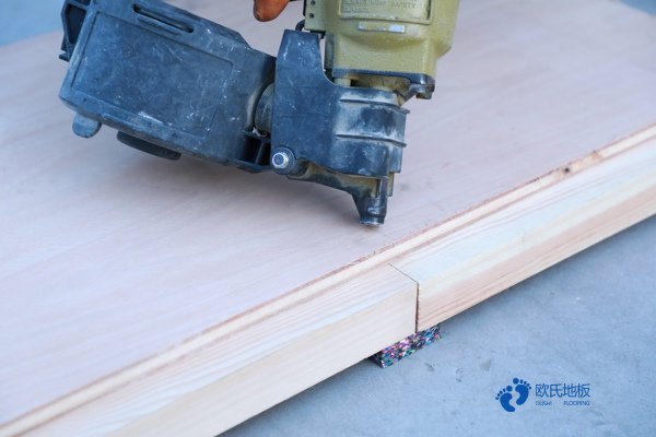 學校籃球場館木地板輔設2