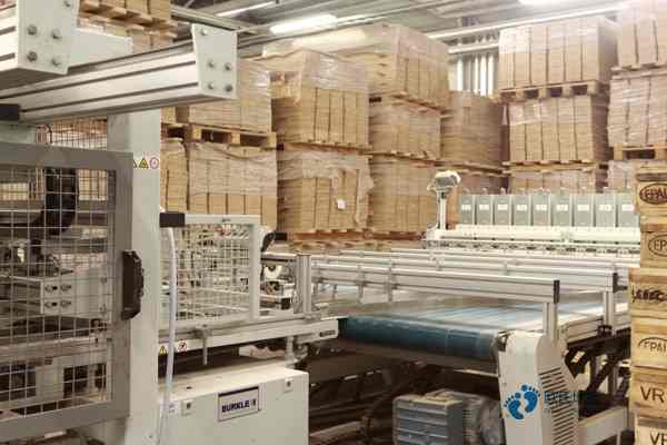 籃球場木地板鋪裝施工規范1