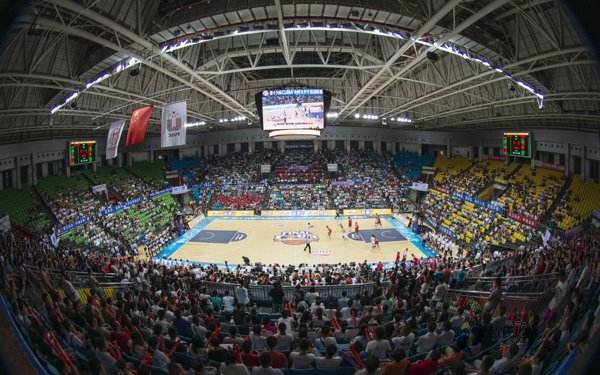 體育館運動木地板進(jìn)水2