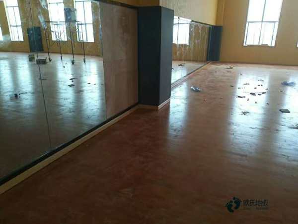 定制籃球場(chǎng)地地板哪個(gè)品牌好1